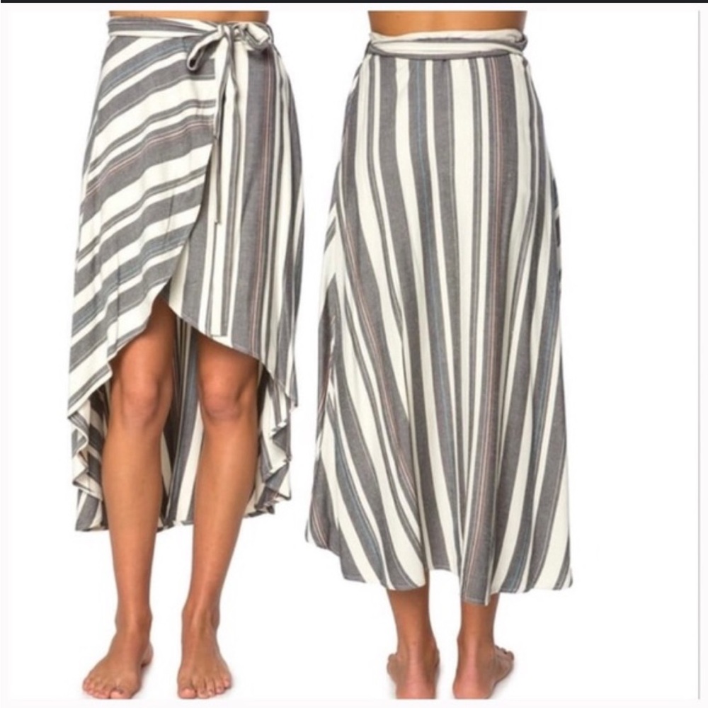 O’Neill Striped Black and White Women's hi-low tie wrap skirt